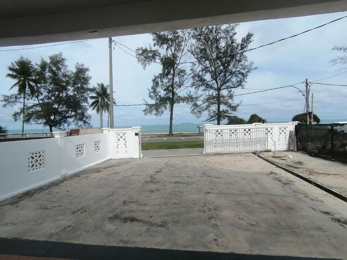 Seaview Promenade Homestay Dungun Exterior photo