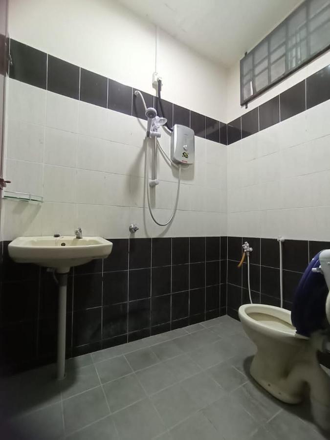 Seaview Promenade Homestay Dungun Exterior photo